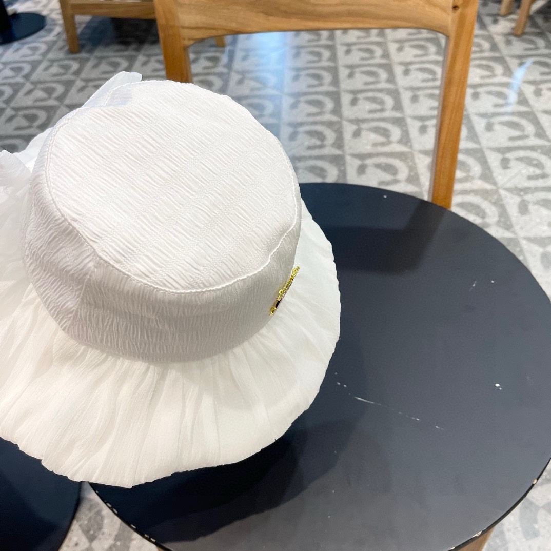 Louis Vuitton Caps